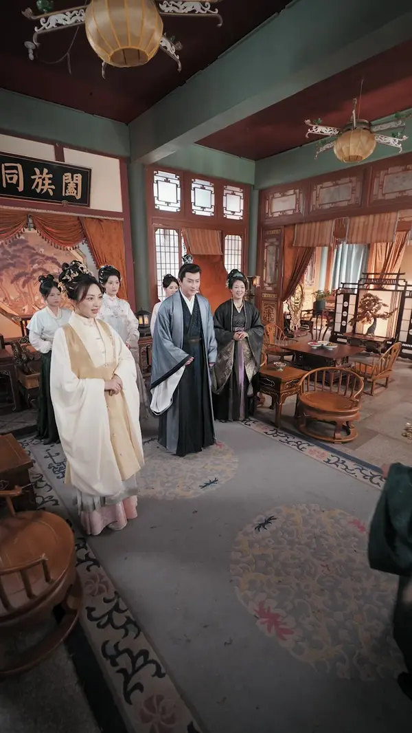 Noble Wife, Raising Her Revenge(Dubbed)