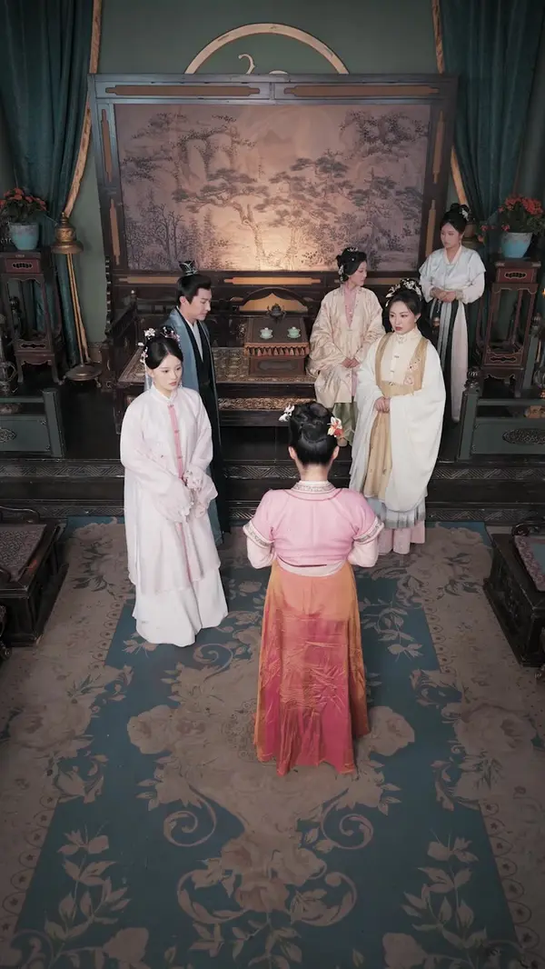 Noble Wife, Raising Her Revenge(Dubbed)