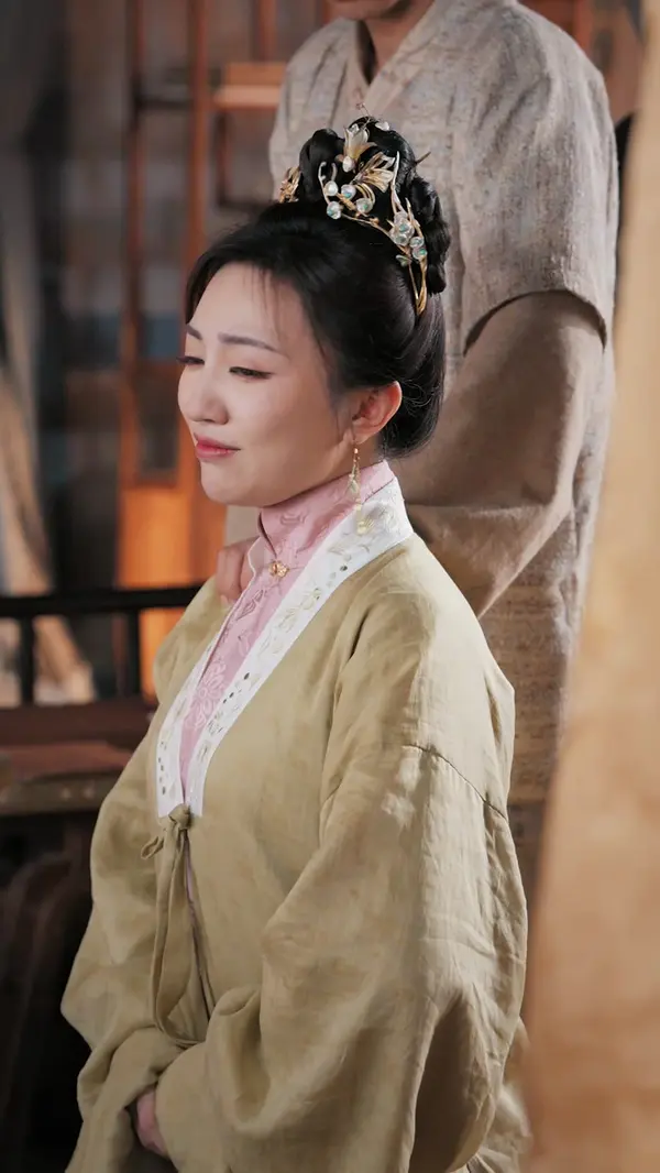 Noble Wife, Raising Her Revenge(Dubbed)