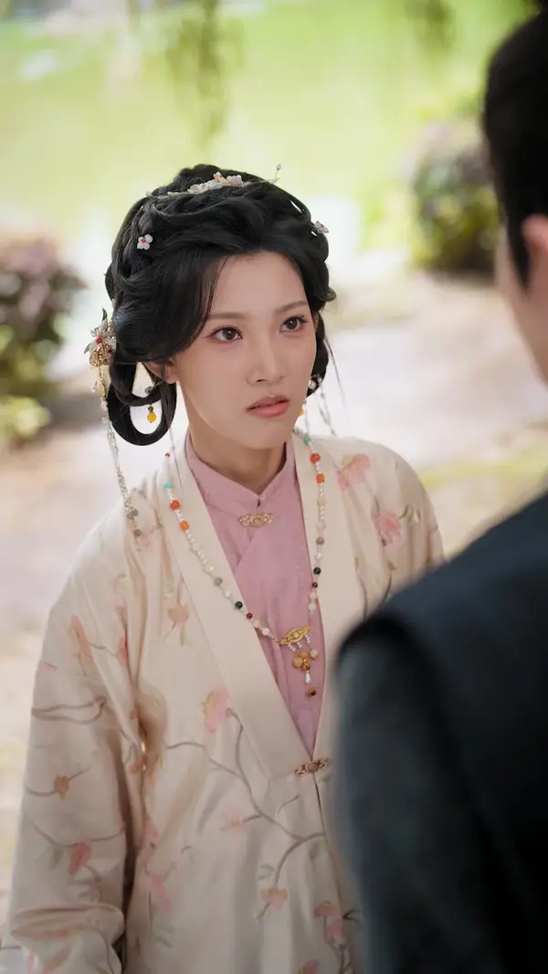 Noble Wife, Raising Her Revenge(Dubbed)