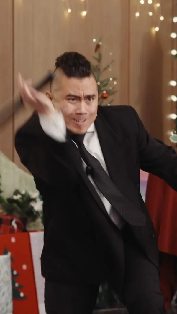 Mafia Princess Kicks Ass on Christmas