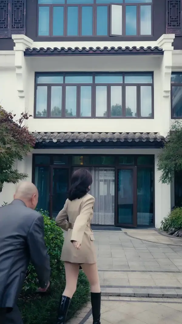 Planned to Retire, But Married the Boss(Dubbed)