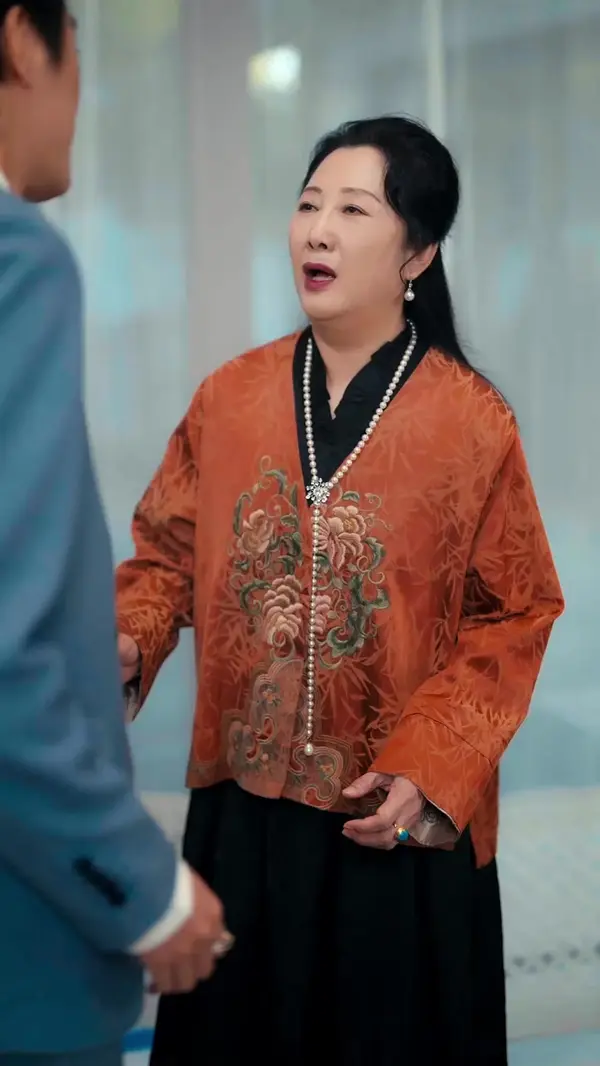 Planned to Retire, But Married the Boss(Dubbed)