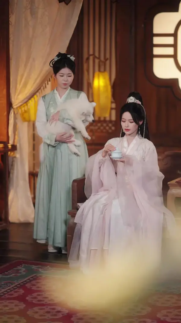 Ruthless Heiress Claims the Throne(Dubbed)