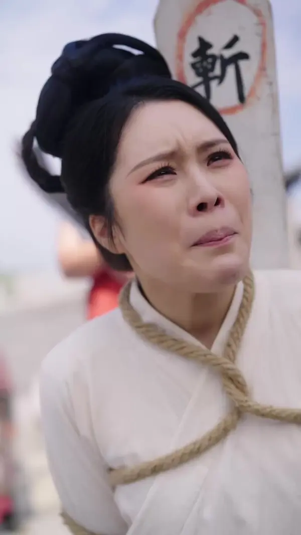 Ruthless Heiress Claims the Throne(Dubbed)