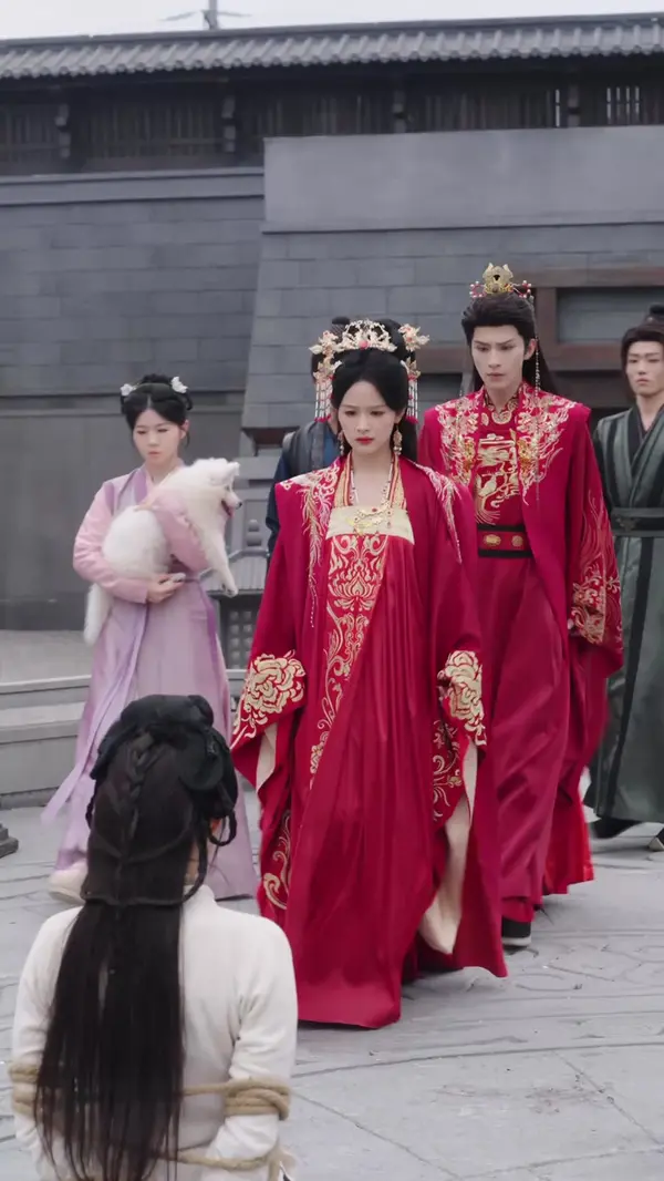 Ruthless Heiress Claims the Throne(Dubbed)