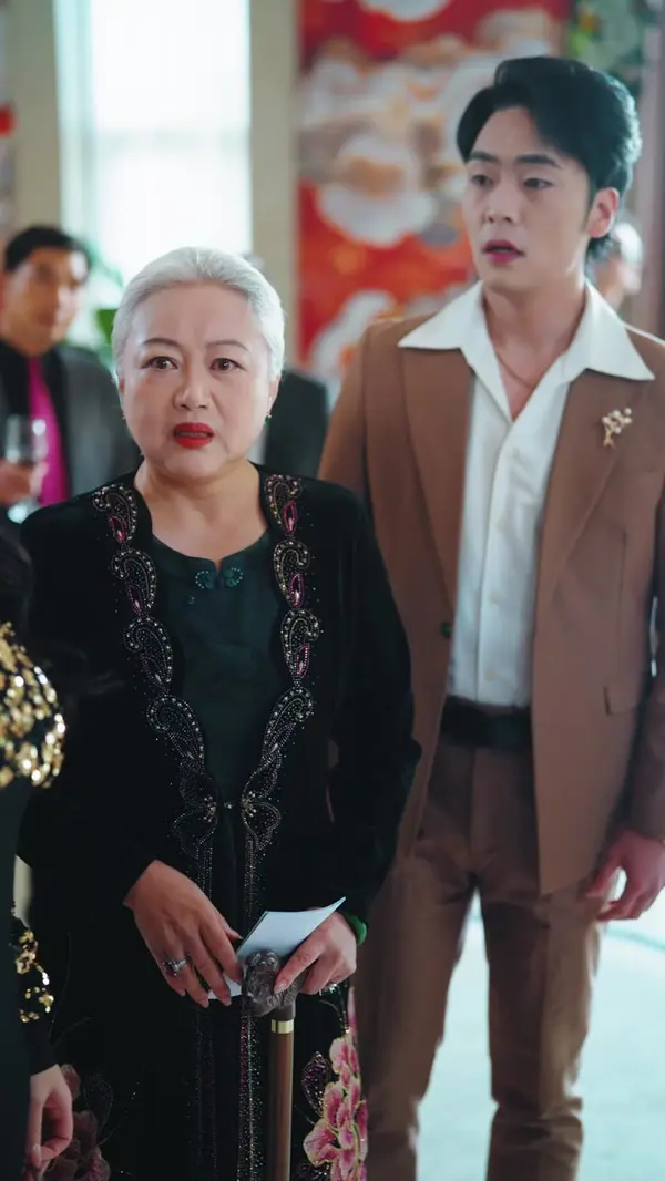 The Heiress Returns at Forty(Dubbed)
