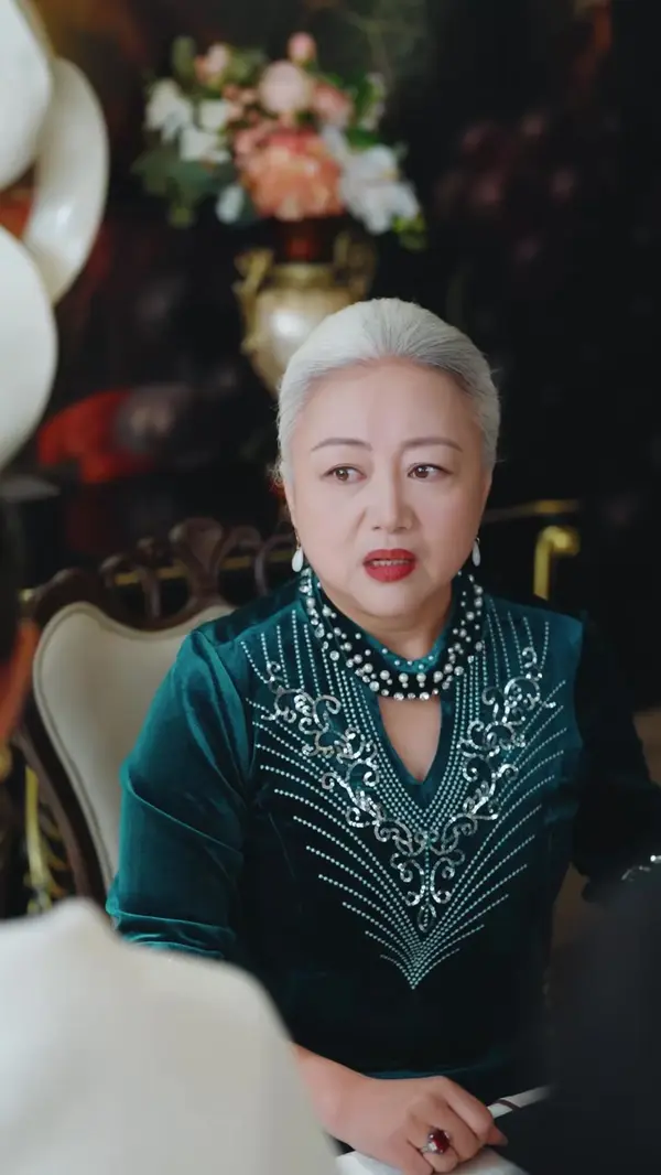 The Heiress Returns at Forty(Dubbed)