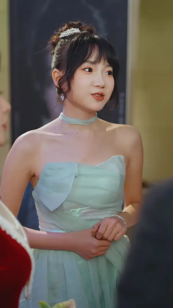 The Heiress Returns at Forty(Dubbed)