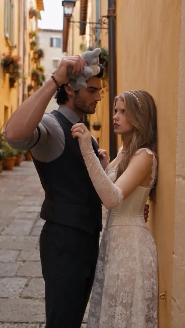 Taming Her Cold-hearted Lycan King