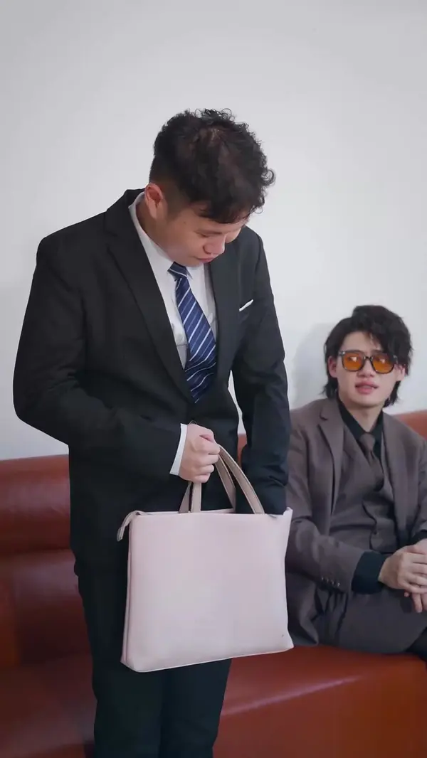 Guard Dad, Secret Billionaire(Dubbed)