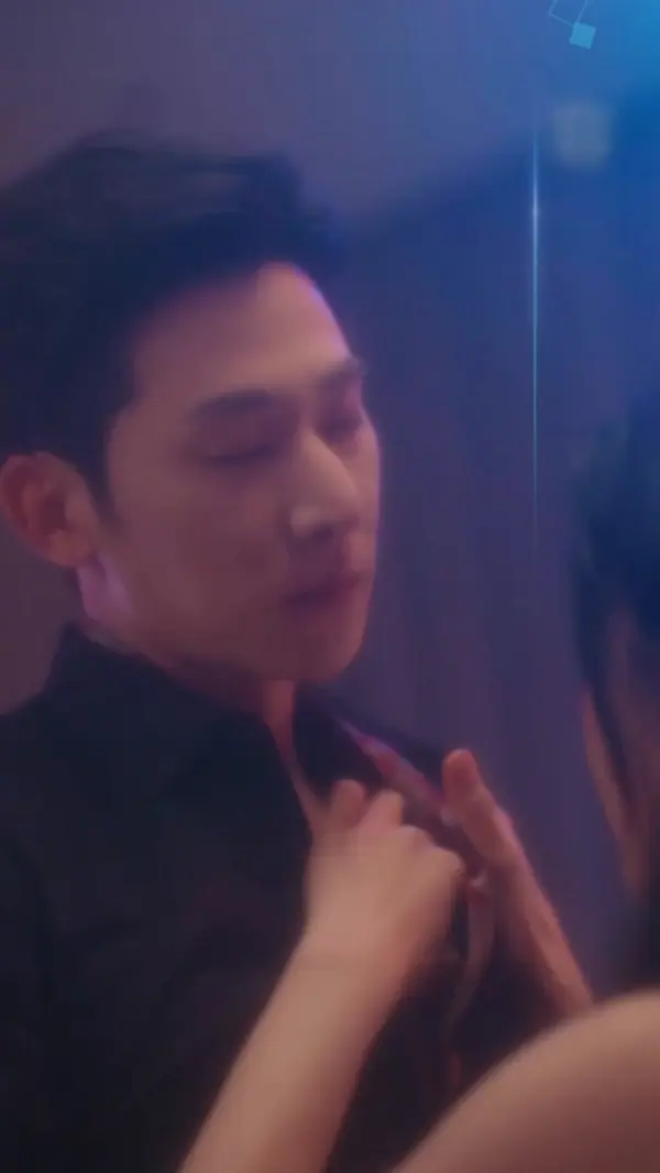 Hidden Tycoon, Unmasked Love(Dubbed)