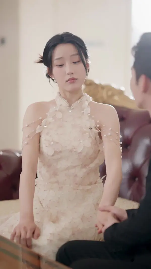 Hidden Tycoon, Unmasked Love(Dubbed)