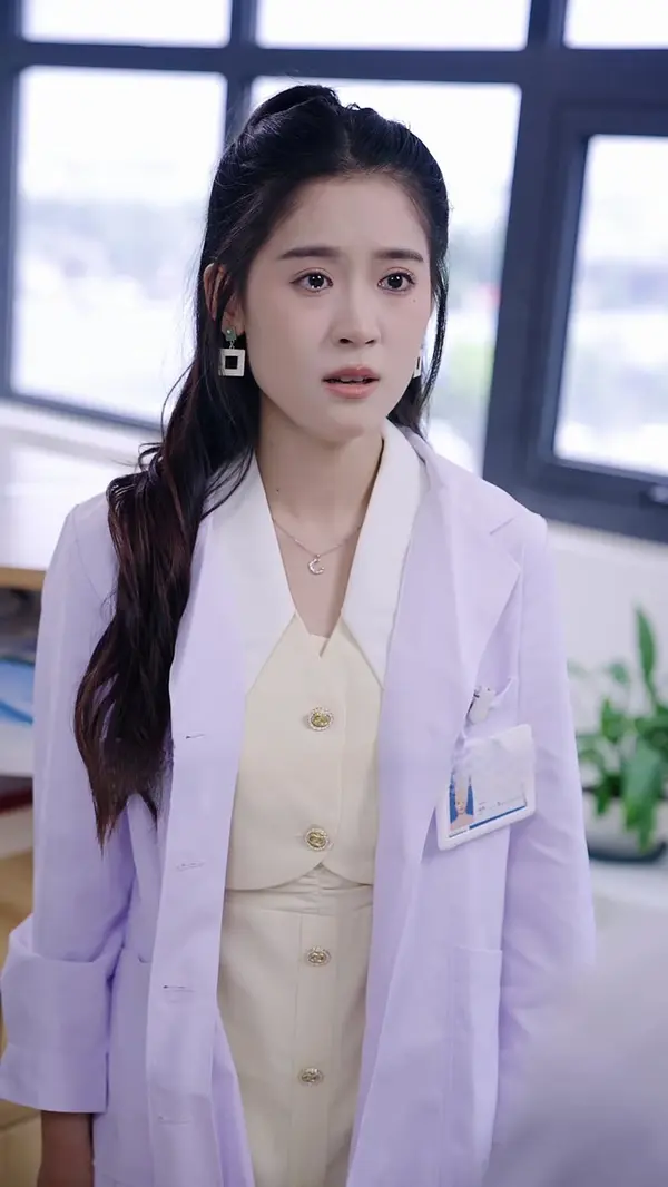 Addicted to Her: The CEO's Spoiled Darling(Dubbed)