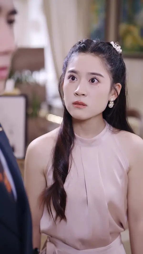 Addicted to Her: The CEO's Spoiled Darling(Dubbed)