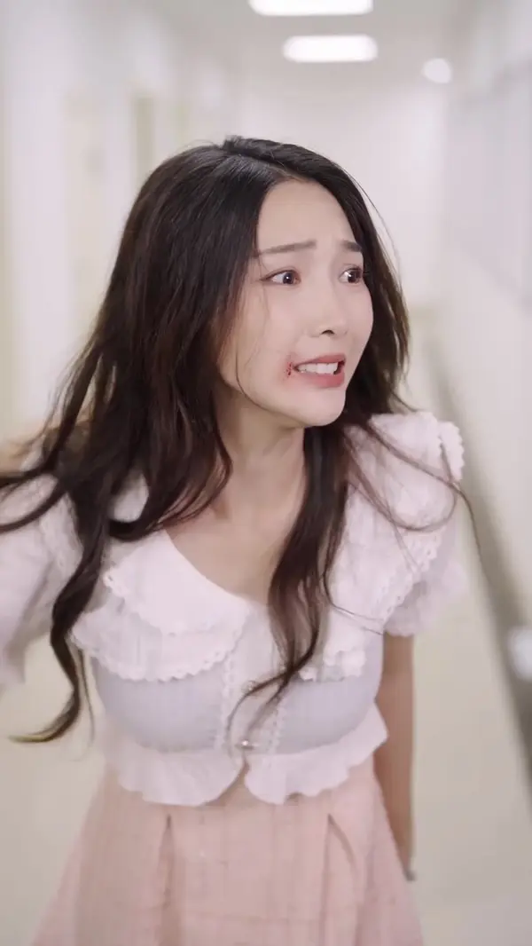 Addicted to Her: The CEO's Spoiled Darling(Dubbed)