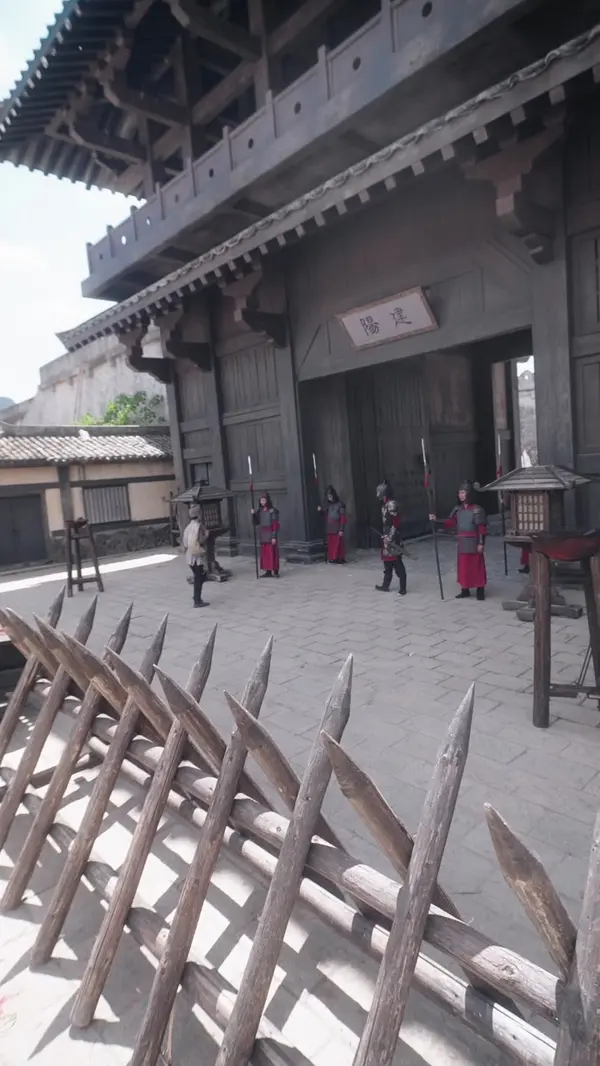 From Farmer to Empress's Husband(Dubbed)