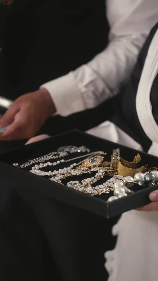 From Lost Heiress to Mafia Queen