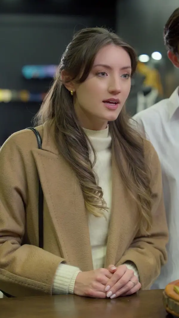 Married to a Billionaire Stranger