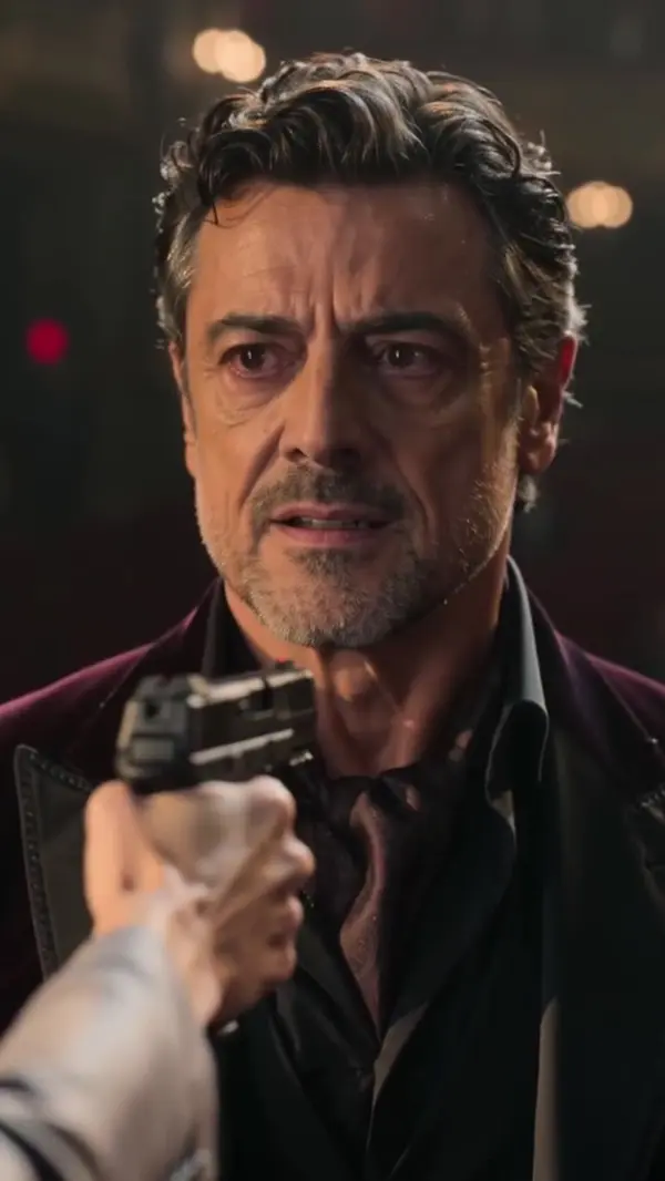 MOON WITCH: THE MAFIA KING IS AFTER ME