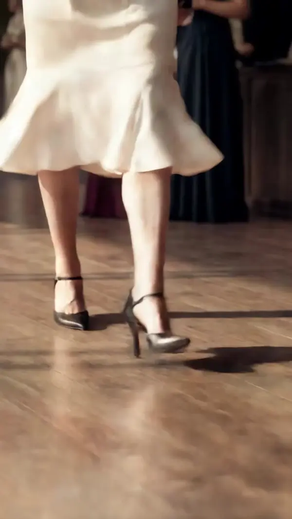Never Break a Queen's Heart: Season 1