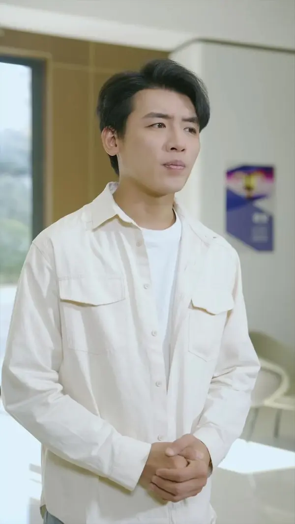 The Plumber Who Won the Campus Beauty