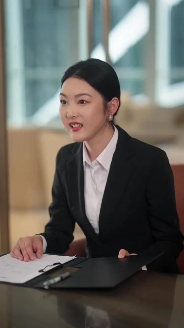 Flash-Married CEO, Secretly Not So Poor?