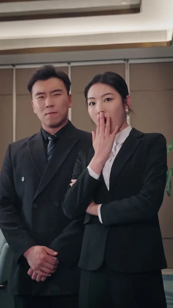 Flash-Married CEO, Secretly Not So Poor?
