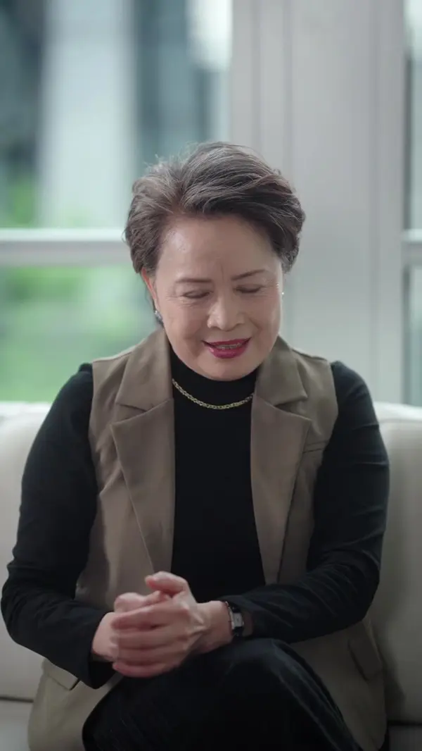 Flash-Married CEO, Secretly Not So Poor?