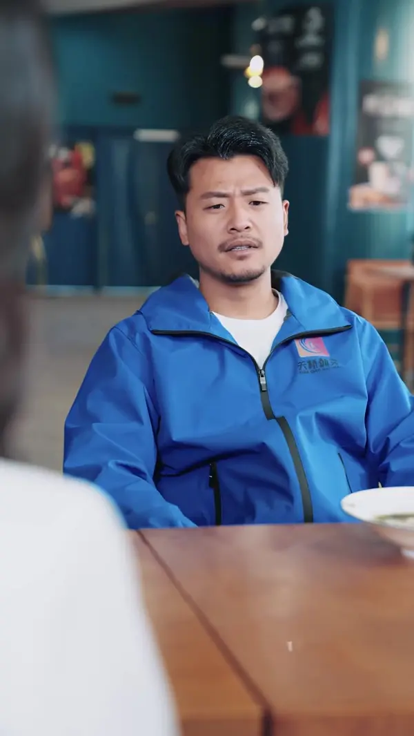 Two Women, One Delivery Guy(Dubbed)