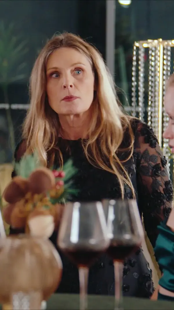 The Mayor's XXL Wife: Her Stunning Return